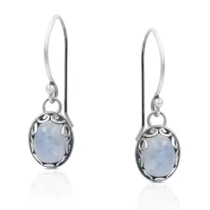 UC Jewelry Anting Perak 925 Batu Moonstone Oval dengan Ukiran Khas Bali