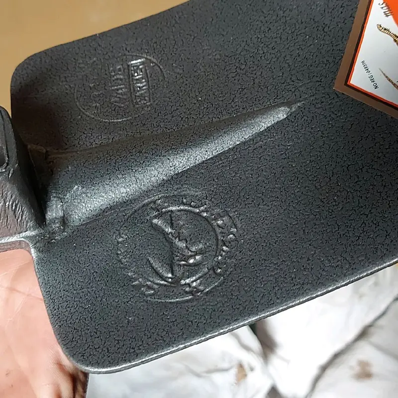 Cangkul Carmen Buaya Emas Kualitas No.1 Baja Asli Anti Lengket - Berat 1,3 kg cap garuk sawah mini 5