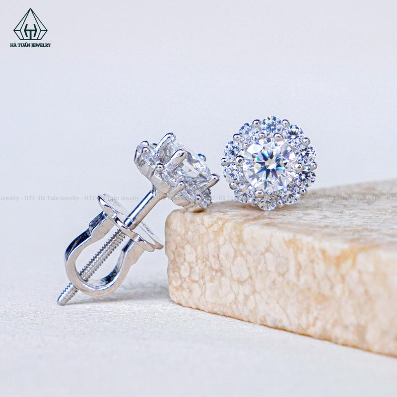   Hà Tuấn Jewelry  Bông Tai Bạc 925 Xi Kim Viên Chủ Đá Moissanite 4mm EX128 