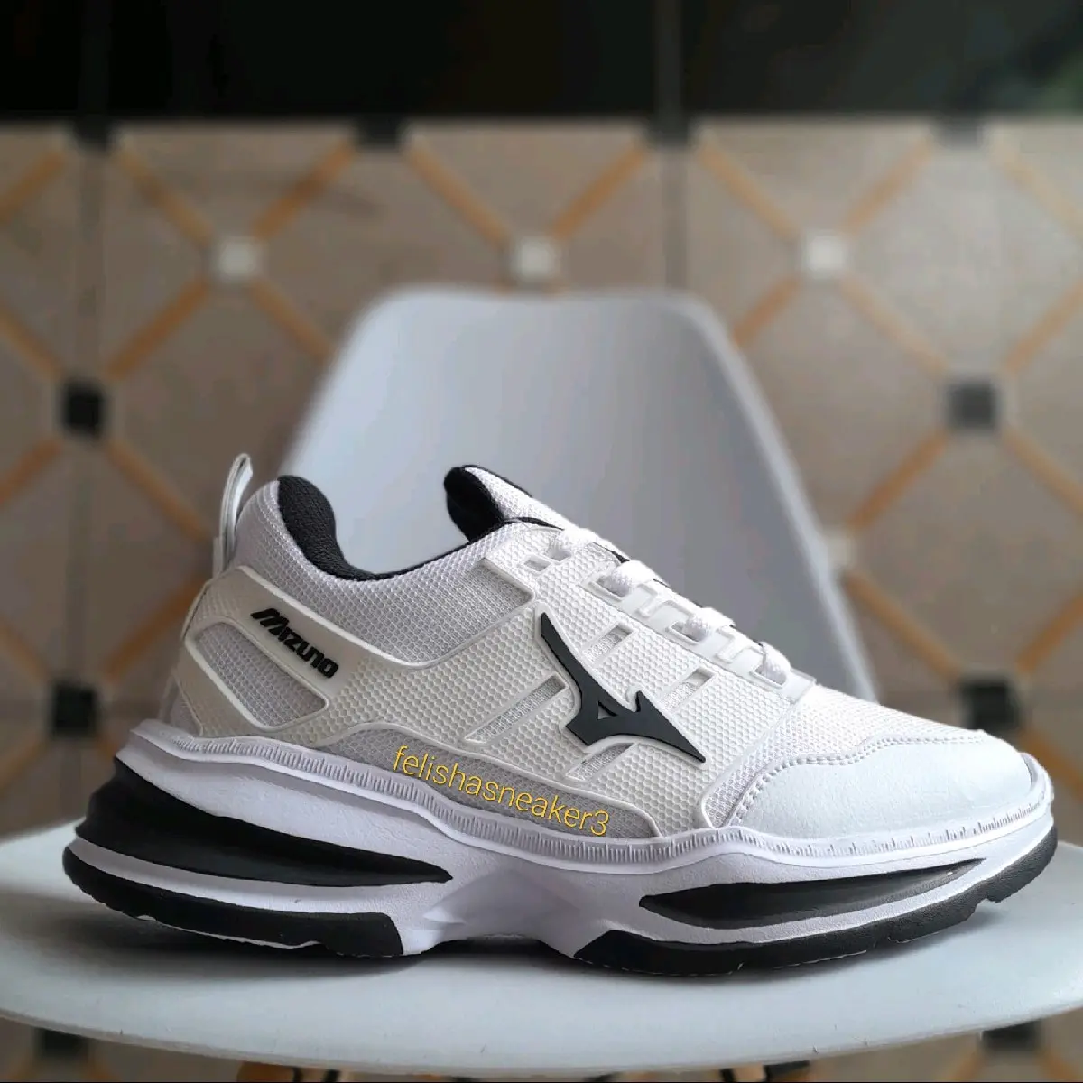 sepatu running dewasa pria/wanita sepatu lari dan joging Outdoor Pria Jogging