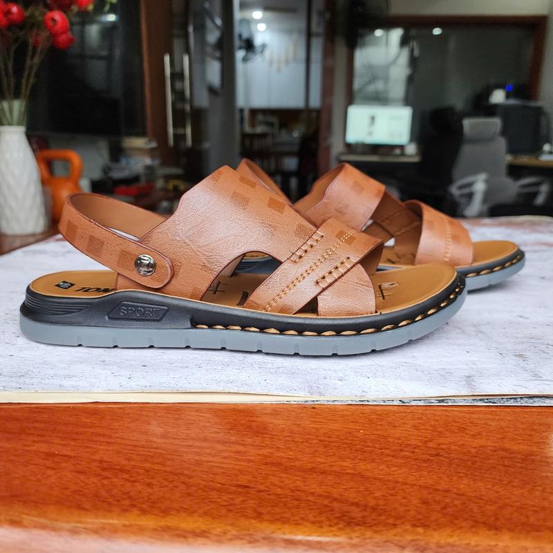 VOUCHER 50K Tonavy Dép Da Nam Cao Cấp Quai Hậu H01 Sandal Nam Chính Hãng Họa Tiết Caro Chất Liệu Microfiber Mềm Mại Đế Cao Su Già Phù Hợp Đi Làm & Dạo Phố