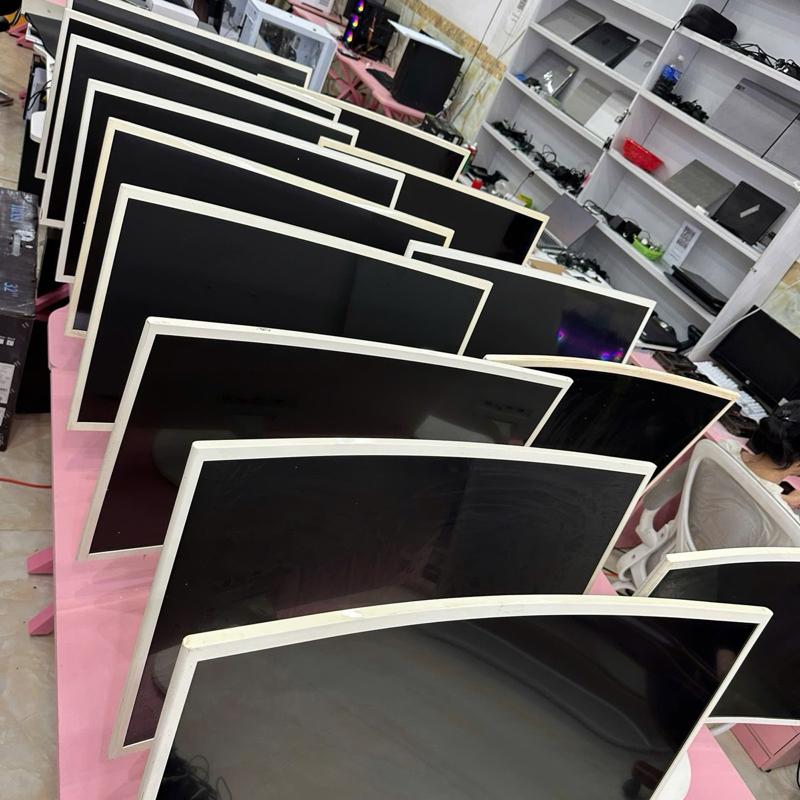 Màn Hình Cong 32inch