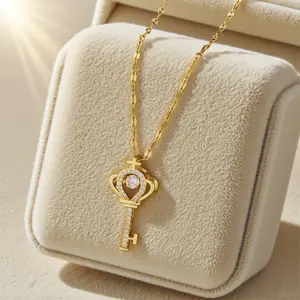 Aksesori Gemes-Kalung Wanita | Kalung Berlian Kunci Emas, modis dan mewah, tahan karat dan tahan pudar, dengan garansi satu tahun