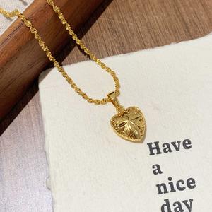 Kalung Wanita, SUNQ, Rekaan Hati kamassi titanium women jewelry original Rantai perempuan long chain heart necklace Barang Kemas