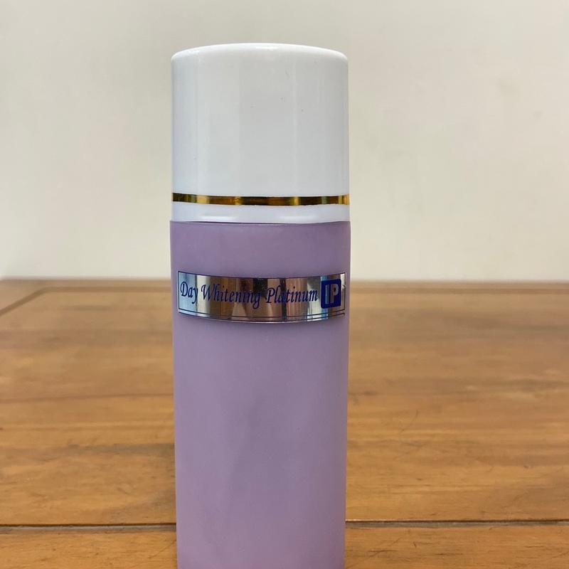 ￼DAY WHITENING PLATINUM IP SKINCARE ORIGINAL KENTAL BAU ANGGUR DAY UNGU Lotion 2