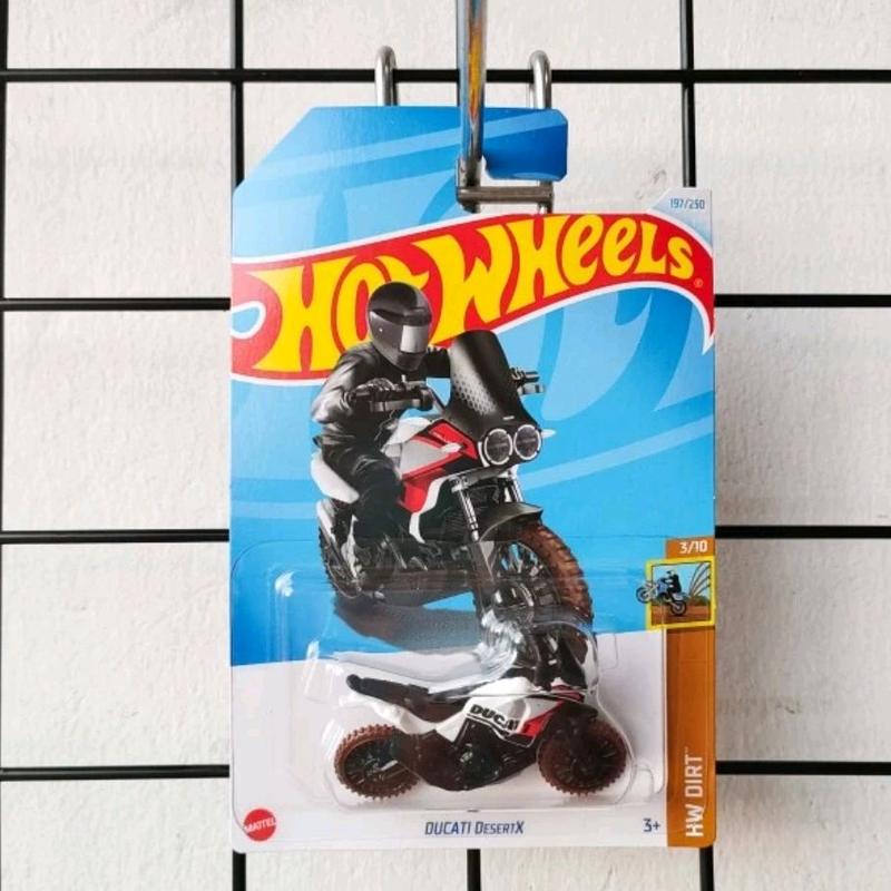 HotWheel Ducati DesertX Lot M24 0