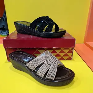 sandal fashion cantik wanita, model trendy, anti jebol, anti slip , anti terkelupas