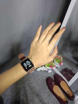Product Review of Jam Tangan LED Digital Wanita Pria Unisex Couple Jam Tangan LED WATCH Rubber Segi JINSHENGSI JSS 3642 Tali Rubber Elegant Free Gift Jam Tangan Led Digital Original Jam Tangan Aesthetic Wanita Model Kemewahan & Berkelas  MEVIAGROSIR from C**2 1