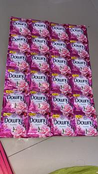Product Review of 4 RENCENG 48 SACHET DOWNY PEWANGI PAKAIAN 10 ML from Y**💜 0