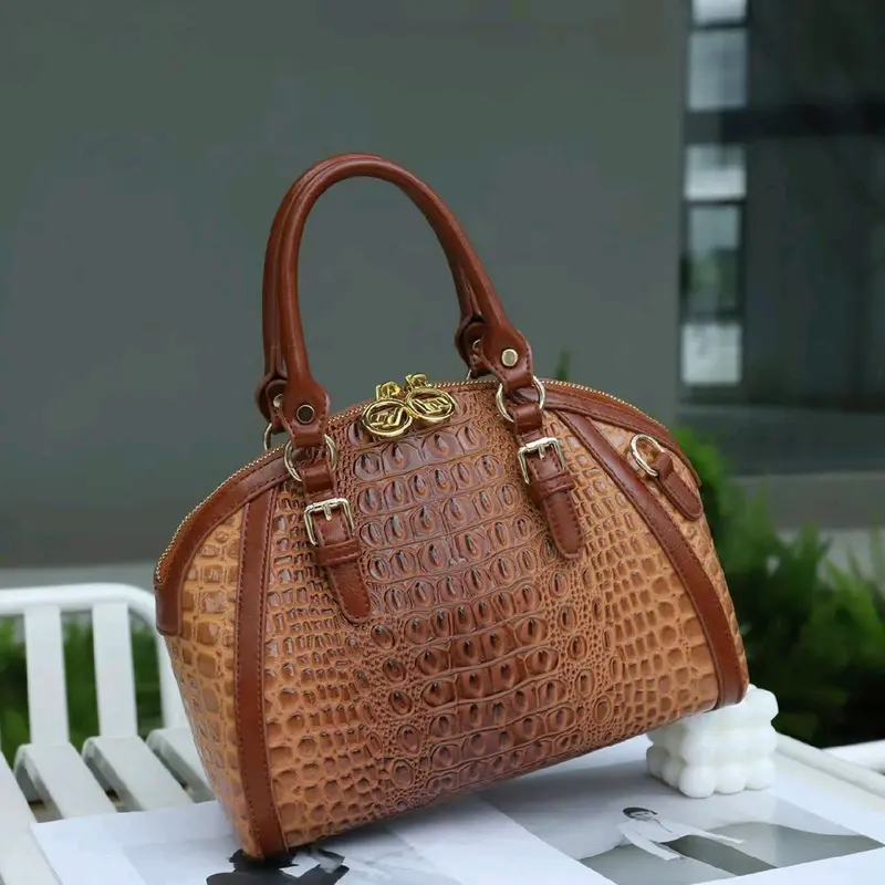 Defino Bella 6026 tas fashion limited edition, harga terjangkau, tas iriginal, tas pesta terbest seller, kwalitas terjamin otiginal, semua bahan premium. 1