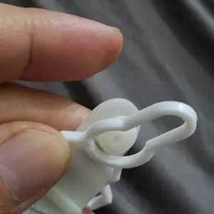 Pengait sprei Karet Jepitan Sudut ujung kasur 4 pcs sheet grippers