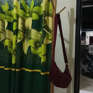 LOVE rak baju Bambu Berdiri Stand Gantungan Baju Dari Cabang Pohon Stand Hanger Kayu Gantungan Berdiri Topi Simple Installation aesthetic portable hanger tas topi Ketegasan tiga kaki Dasar menyilang jemuran dalam rumah gantung Minimalis Furniture
