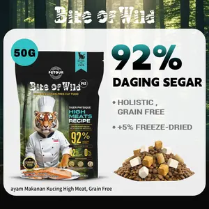Makanan Kucing Kering Bite of Wild 50G : Bebas biji-bijian, dengan toping Salmon/Ayam/Daging mentah, Cocok untuk Semua usia Kucing.