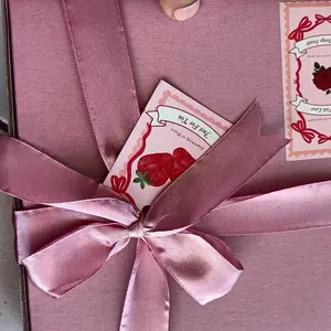 Hampers Snack Box Gift Box Kado Pink Series Kado Valentine Kado Ulang Tahun Suprise Hadiah Anniversary Food Makanan Set Kado