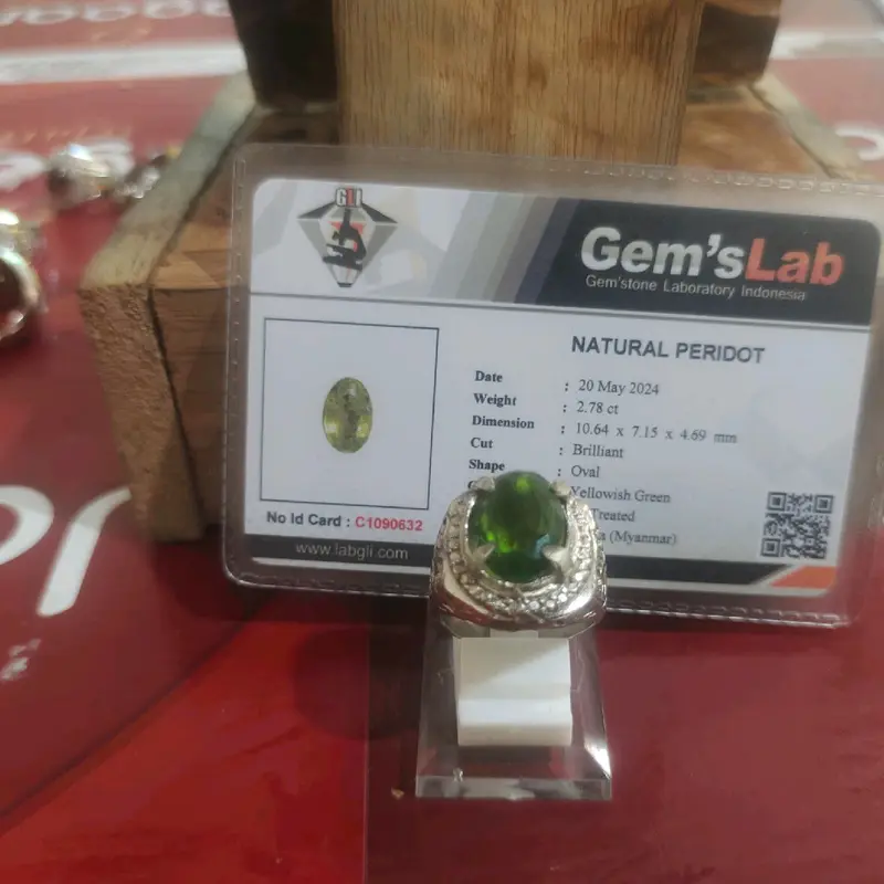 Cincin Batu Natural Peridot 0
