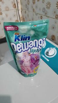 Product Review of Pelembut Pewangi Pakaian So Klin Pewangi Comfort Blue / Hijab Refreshing Green / Exotic Purple from K**d A**r 0