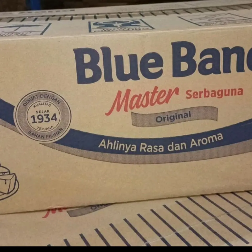Blueband 2 kg master isi 6 kaleng Baking