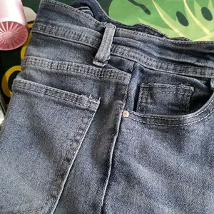 Jennie Cutbray Jeans Higwaist Lipatan Kaki Besar Jeans strecht Wanita