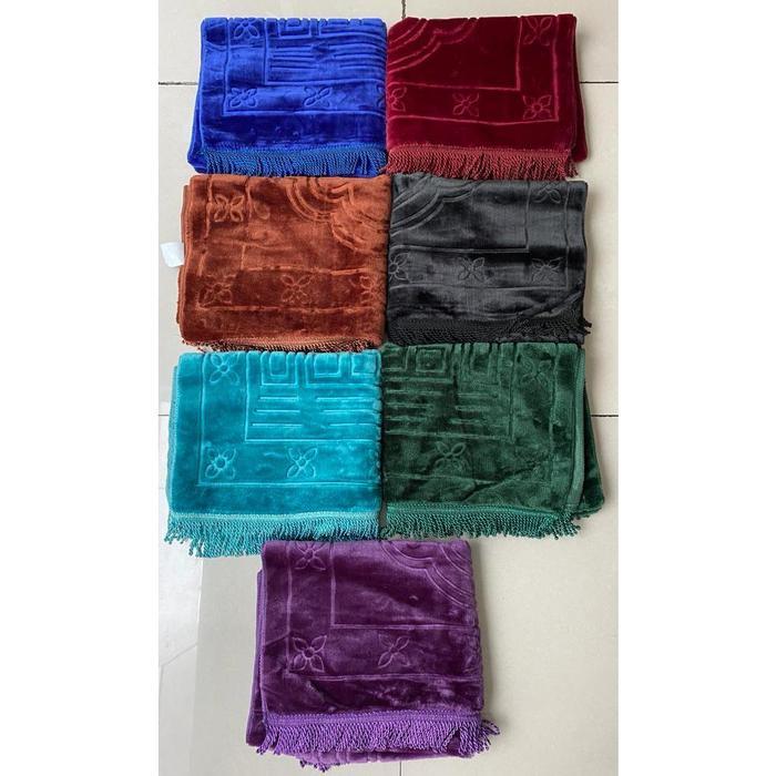 Sajadah Turki Turkey Polos Beludru Embos Emboss Polos Beludru Empuk Ukuran Besar dan Midi Tanggung Sajadah Turki Turkey Polos Beludru Embos Emboss Polos Beludru Empuk Ukuran Besar dan Midi Tanggung