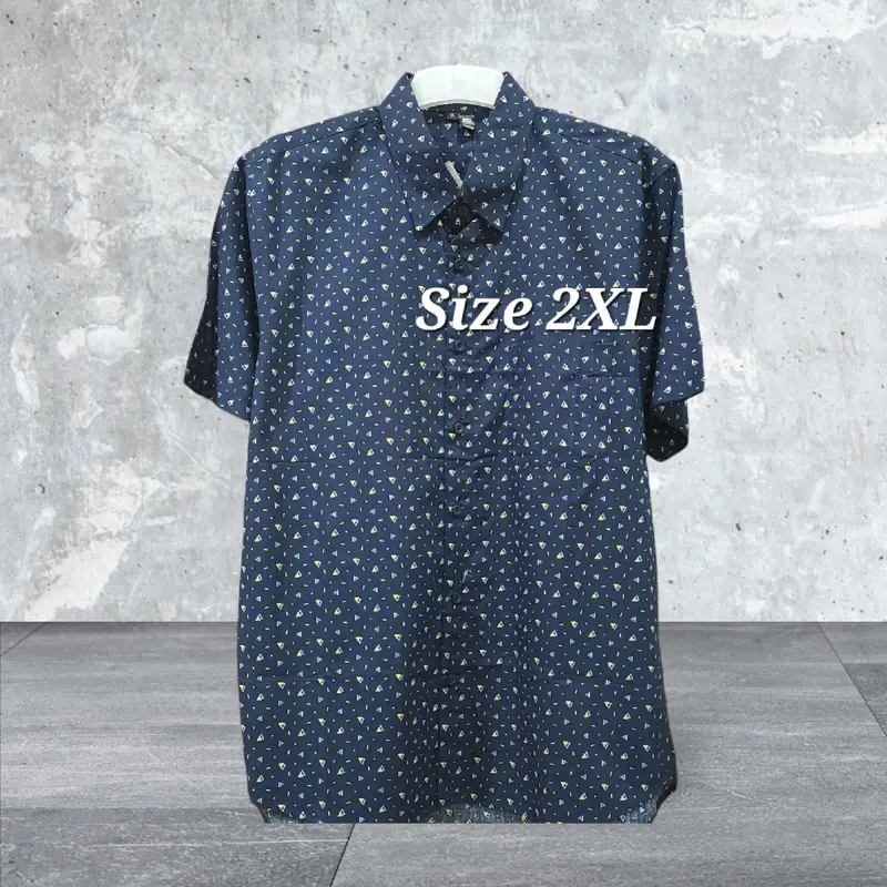 Kemeja Pria Motif Triangle Lengan Pendek keren bahan dingin Formal Katun Kantor Hitam 1