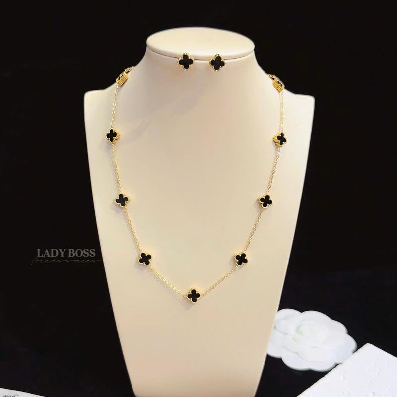 Set 2 Món Bộ Trang Sức 4 Lá Dây Chuyền 10 Charm Và Bông Tai 0.9cm Chất Liệu Titan Không Đen Gỉ Lady Boss Accessories S285