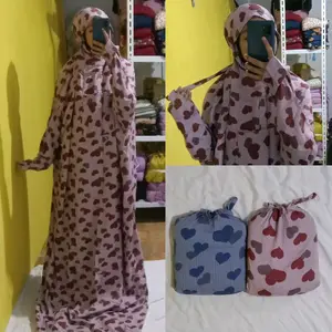 Mukena Terusan Premium Rayon Motif Hati Warna Pastel Nyaman Dipakai
