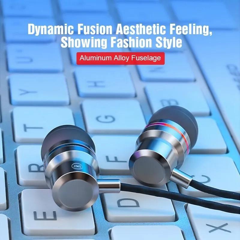 Earphone wire. Telinga kabel, di telinga dengan mikrofon, bass, telinga stereo yang setia tinggi, telinga olahraga headset  Headphone Handsfree Subwoofer Hitam