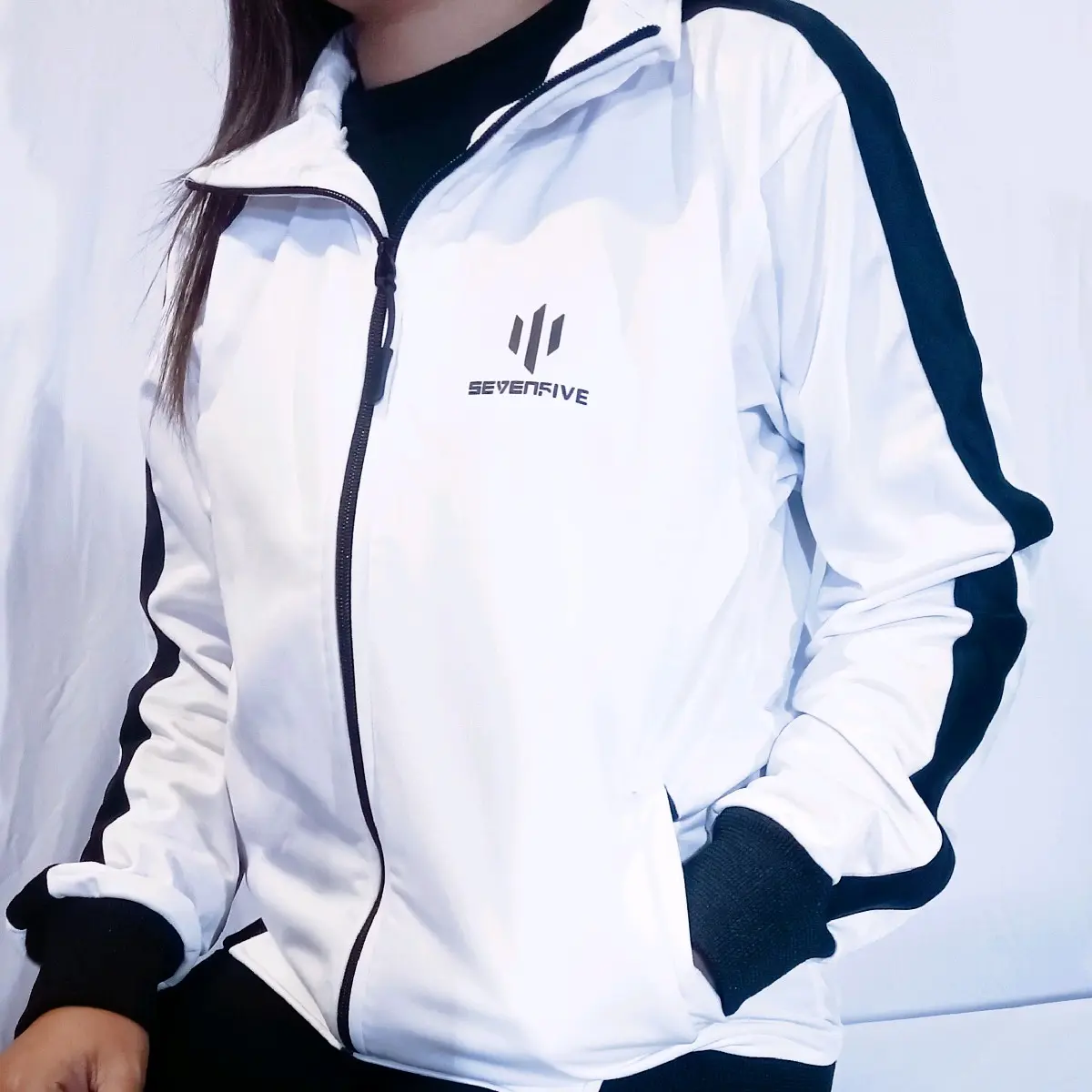 jaket tracktop stylish one strip besar Pria  Wanita Distro