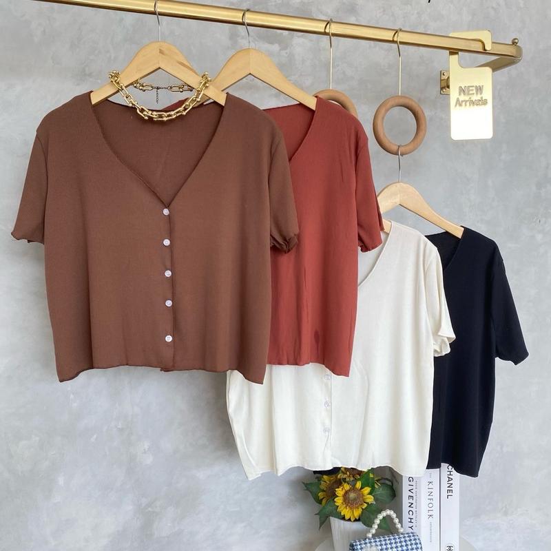 Jayantiacc • Dania Knit Top Vneck Button Atasan Vneck Wanita Kancing 0