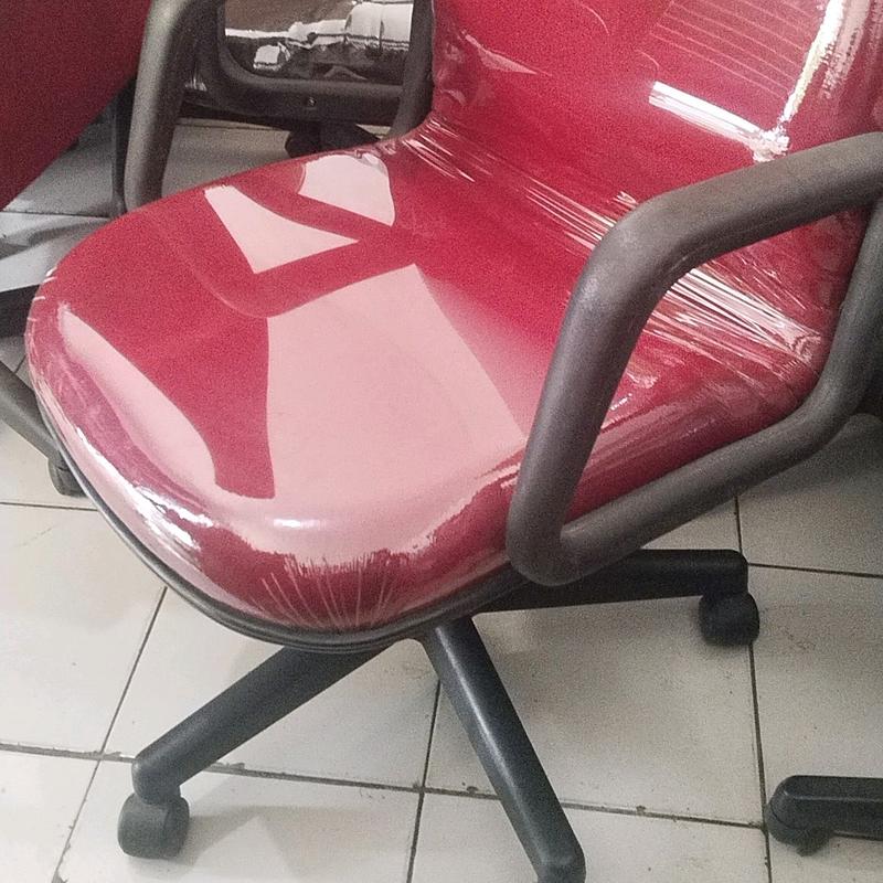 KURSI KANTOR STAFF MANAGER TIPE L HIDROLIK PUTAR SERBAGUNA 2