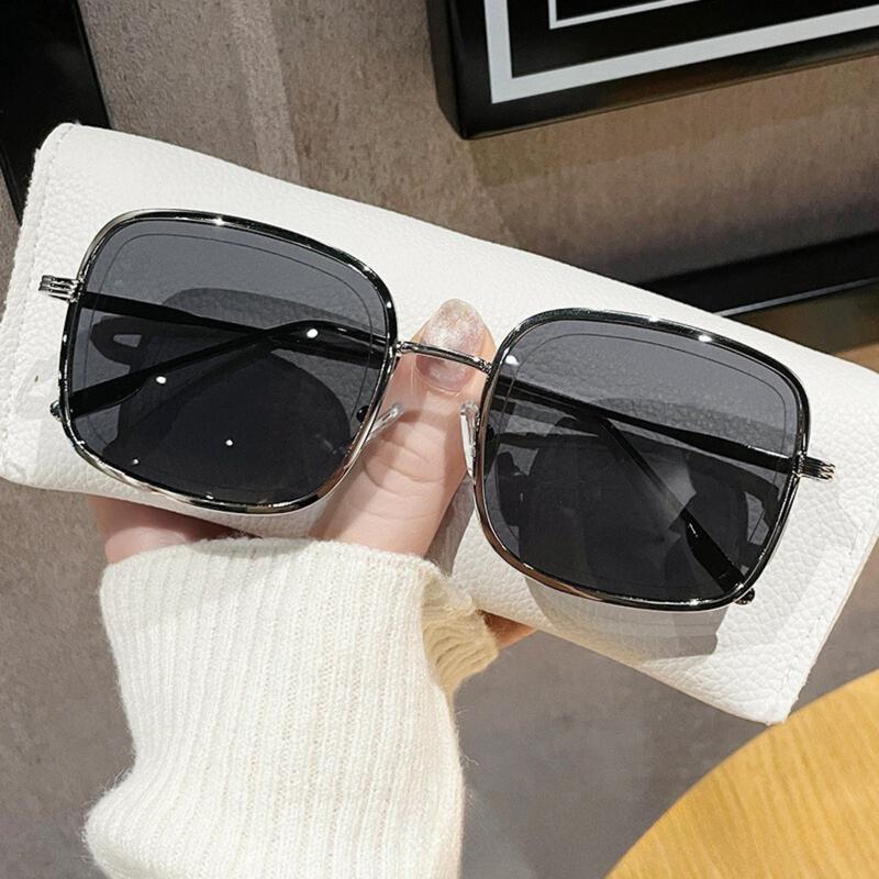 Kính Râm Kim Loại Gọng Vuông, Chống Tia Cực Tím, Siêu Rõ, Chất Lượng Cao, Phong Cách Người Nổi Tiếng Trên Internet, Thích Hợp Để Chụp Ảnh Đường Phố, Phim Hàng Hải Cổ Điển 3008, Mới Năm 2024