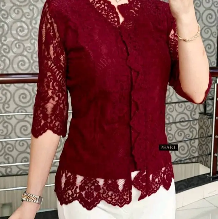 SL Blus Wanita Model Yang Top Bahan Semi Prancis Sesuai Dengan Gambar Motif yang Cantik dan Terkesan Menarik. 4