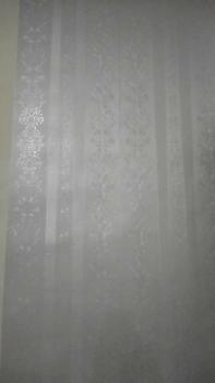 Product Review of PROMO TERBATAS BELI 3 Roll DIKIRIM 4Roll,   wallpaper sticker dinding MOTIF PUTIH SALUR BUNGA HIJAU  buat ruang tamu Bahan kertas PVC anti ciptaan air from y**6 0