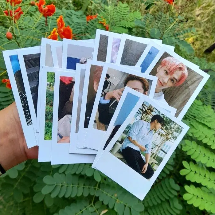 CETAK POLAROID KILAT UKURAN 2R LATAR HITAM / PUTIH