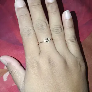 Cincin Barnett Titanium Daisy Kecil Tidak Pudar Bunga Hitam Putih  Cincin Dewasa
