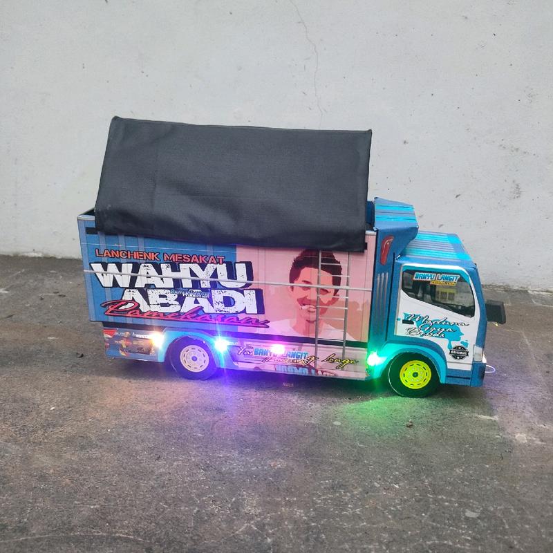 minaitur truk oleng canter wahyu abadi biru full lampu leed bisa belok oleng gasruk 4