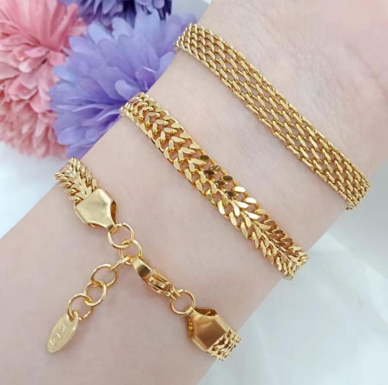 Product Introduction of Gelang Tangan Titanium Wanita Elegan Motif Tikar Anti Karat Tidak Luntur Hadiah Bracelets Aksesoris 9