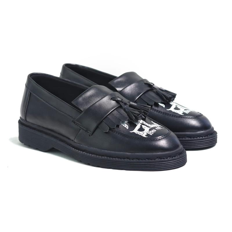 MONAS Walskul Sepatu Formal Kasual Docmart Black Skul Pria 3