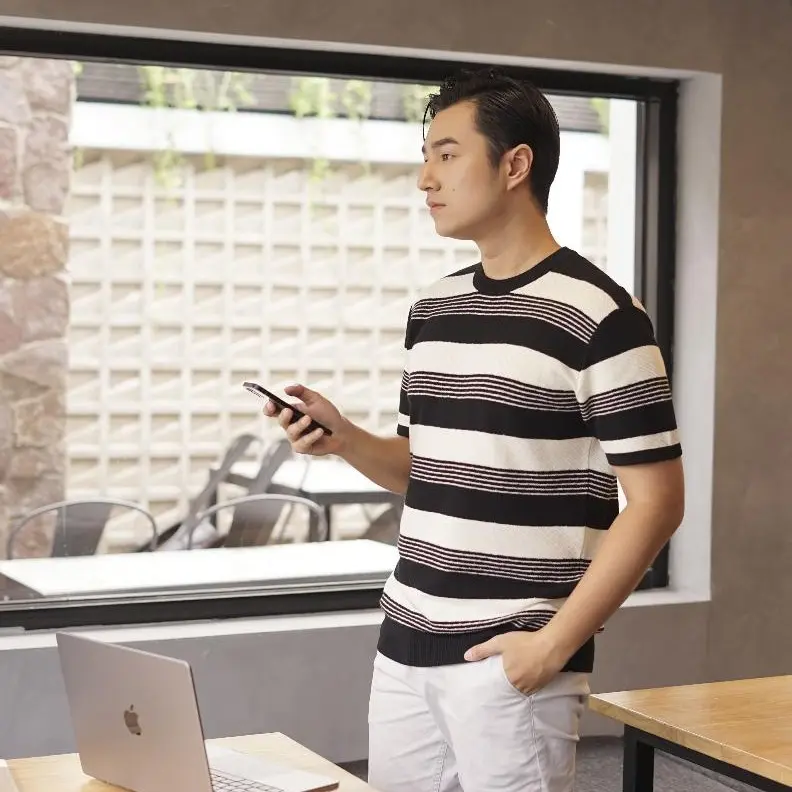 Gonegani Man - Atasan Pria Bahan Knit Stripe Shirt 0