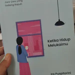 Promo Funstation Buku Ketika Hidup Melukaimu - Temanbaikbooks