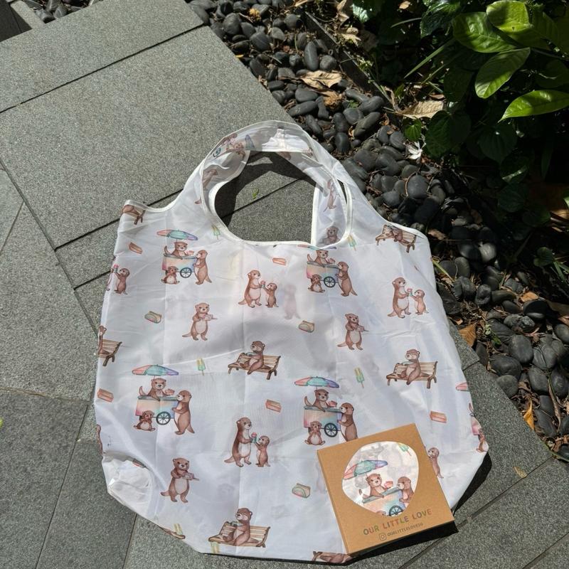 Exclusive Designer Recycle Shopping Bag - Iconic Otter 'Otters in Town' Series - Perfect for Grocery Shopping and Daily Errands 4