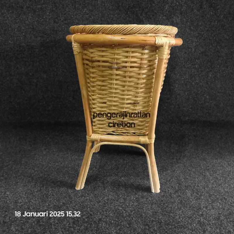 Standing Pot Rotan Classic Anyaman Rotan Diameter 30cm Tinggi 40cm 3