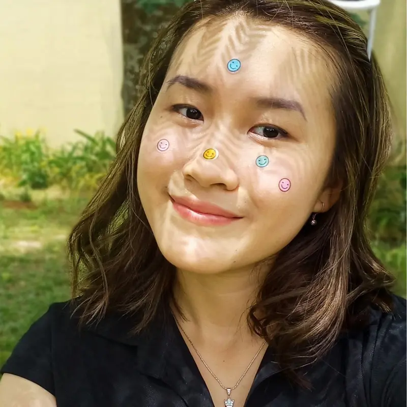 HYDROCOLLOID ACNE PATCH STIKER JERAWAT EMOJI LETS GLOW GROUP OBAT TOTOL JERAWAT OBAT JERAWAT 4