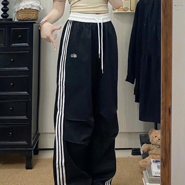 Quần Kaki 3 sọc họa tiết hình THÊU ống rộng form đứng nam nữ