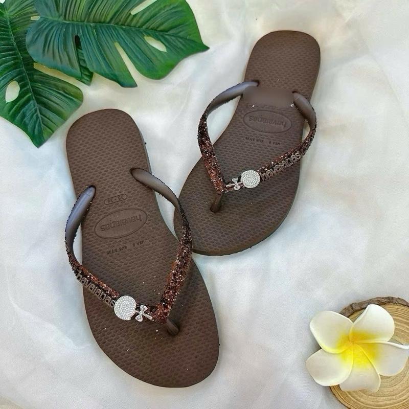  DÉP NỮ HAVAIANAS KIM TUYẾN SỢI SOCOLA GẮN PHỤ KIỆN NHÀ THIÊN TRANG . CAO SU . ĐI CHƠI . ĐI DẠO . ĐI DIỄN . ĐI TIỆC . ĐI DU LỊCH 