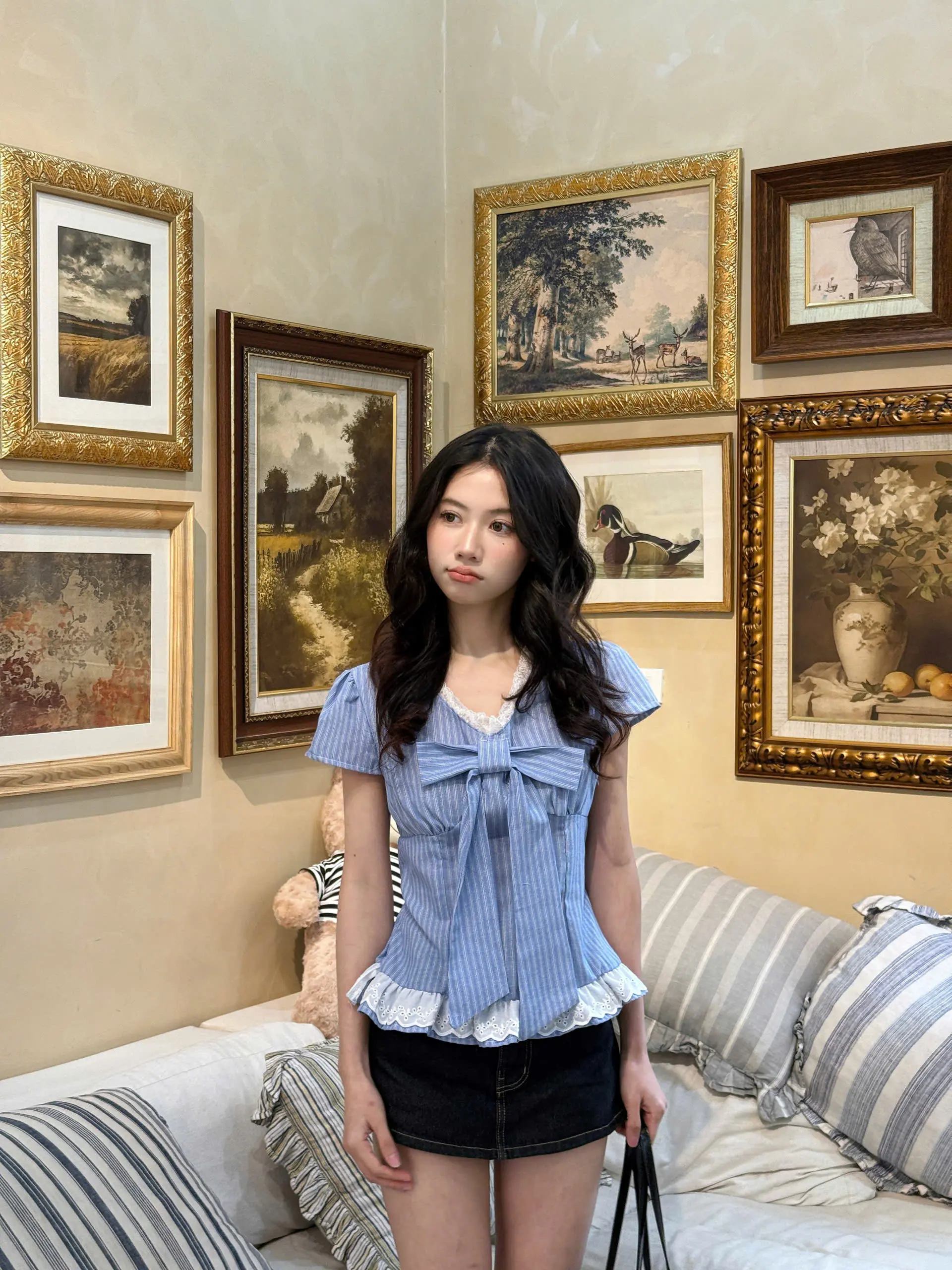 Áo sơ mi kẻ sọc cổ tim phối ren kèm nơ xinh xắn, Áo kiểu bèo gấu dễ thương thời trang hè - 29feb.closet - A560 | BigBuy360 - bigbuy360.vn Áo sơ mi kẻ sọc cổ tim phối ren kèm nơ xinh xắn, Áo kiểu bèo gấu dễ thương thời trang hè - 29feb.closet - A560 | BigBuy360 - bigbuy360.vn