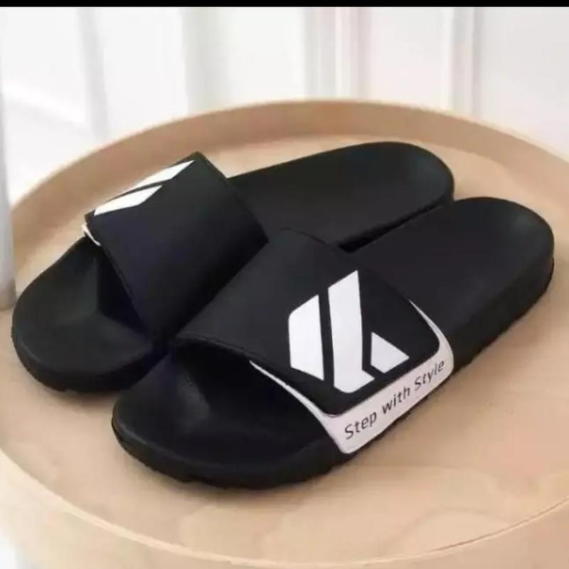 Sandal slip on terlaris 2022 Shoes Sendal 0