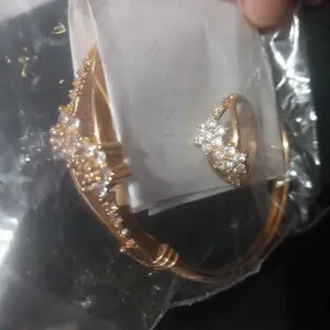 gelang free cincin,motif bangle,berlapis emas,cocok untuk wanita,,ada surat dari tokoh