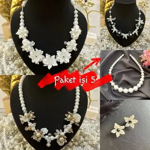 [Aseela]Paket Kalung Crystal isi 5(Kalung Crystal Strapphone Gelang free anting+bando)