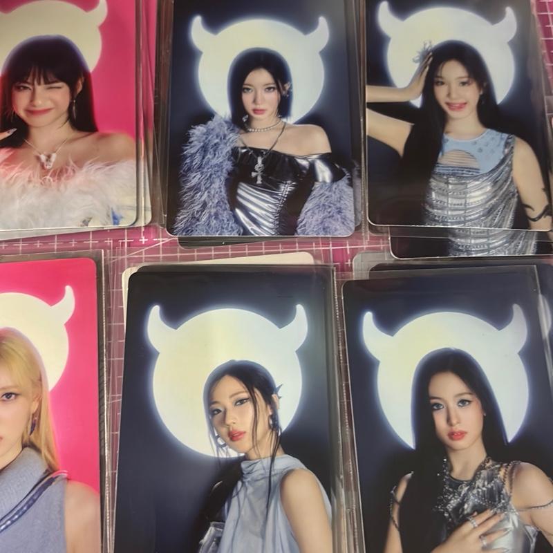 (READY STOCK) PHOTOCARD OFFICIAL BABYMONSTER BANDANA VERSION 3